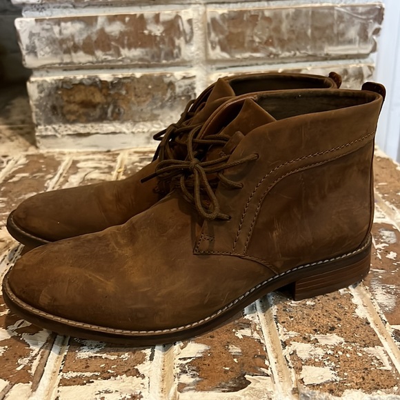 Clarks distressed leather booties - Picture 3 of 7